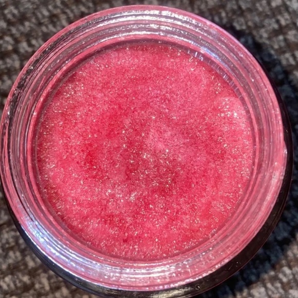 Truly Beauty Barbie Pre-Shave Smooth Sugar Scrub - Picture 5 of 6